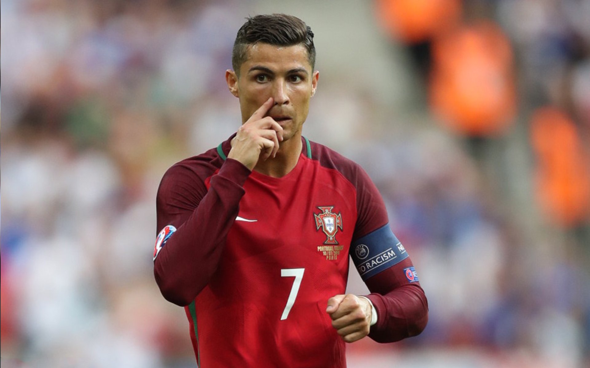 Ning在巴塞罗那比赛中最后时刻胜出，重返赛场引发热议！全场沸腾不已